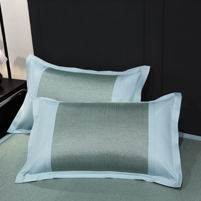 91家纺网 家纺一手货源 找家纺 倾慕家纺 2025新款倾慕刺绣冰藤席 刺绣小狗绿色床笠款