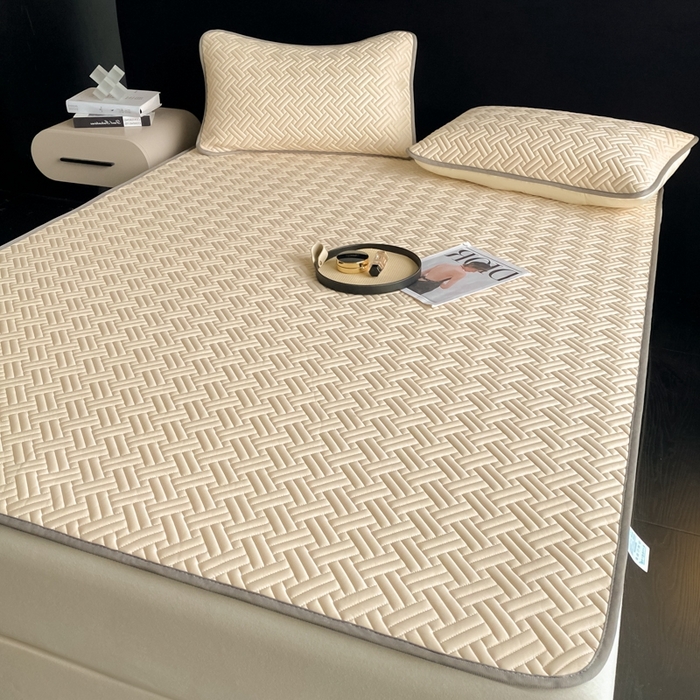 91家纺网 家纺一手货源 找家纺 欧邦 2025新款加厚纯色凉席四件套--凉席三件套 饼干花-米杏