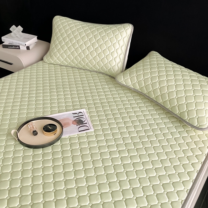 91家纺网 家纺一手货源 找家纺 欧邦 2025新款加厚纯色凉席四件套--凉席三件套 方格-果绿