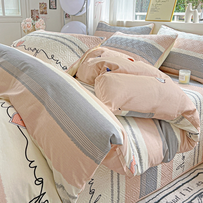 91家纺网 家纺一手货源 找家纺 羽爱家纺 2025新款A类双面全棉印花床盖套件 心悦