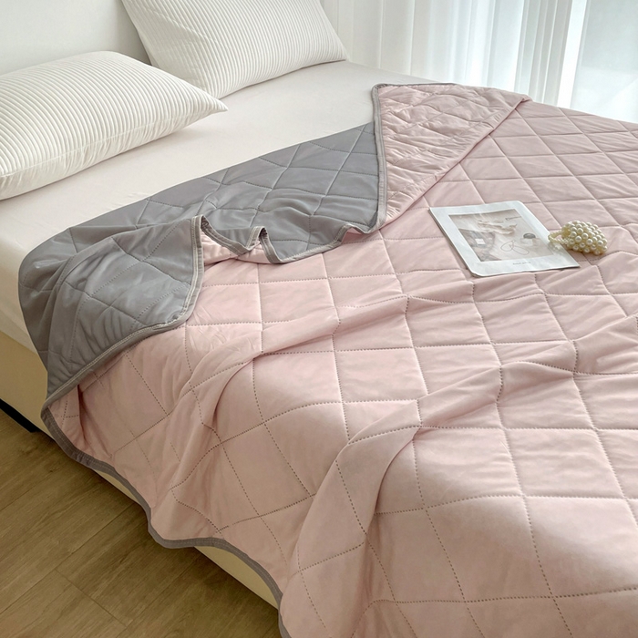 91家纺网 家纺一手货源 找家纺 富艺隆 2025新款纯色凉感丝夏被 玉粉