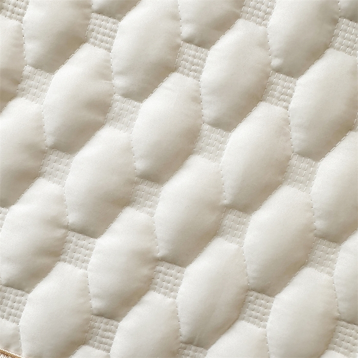 91家纺网 家纺一手货源 找家纺 情恒家纺 2025夏季款亮光布加厚双面用床头罩 香槟黄