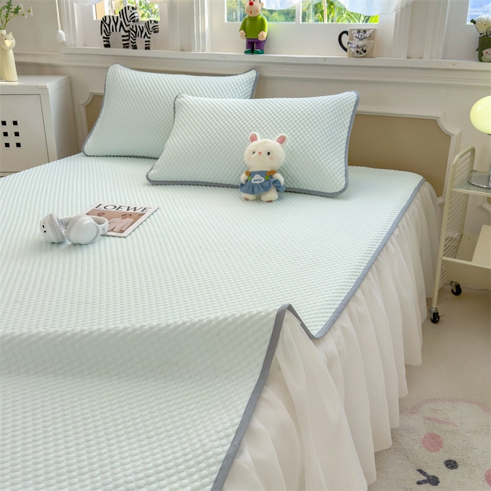 91家纺网 家纺一手货源 找家纺 丝幔家纺 2025新款A类冰豆豆花边款凉席床裙 海洋蓝