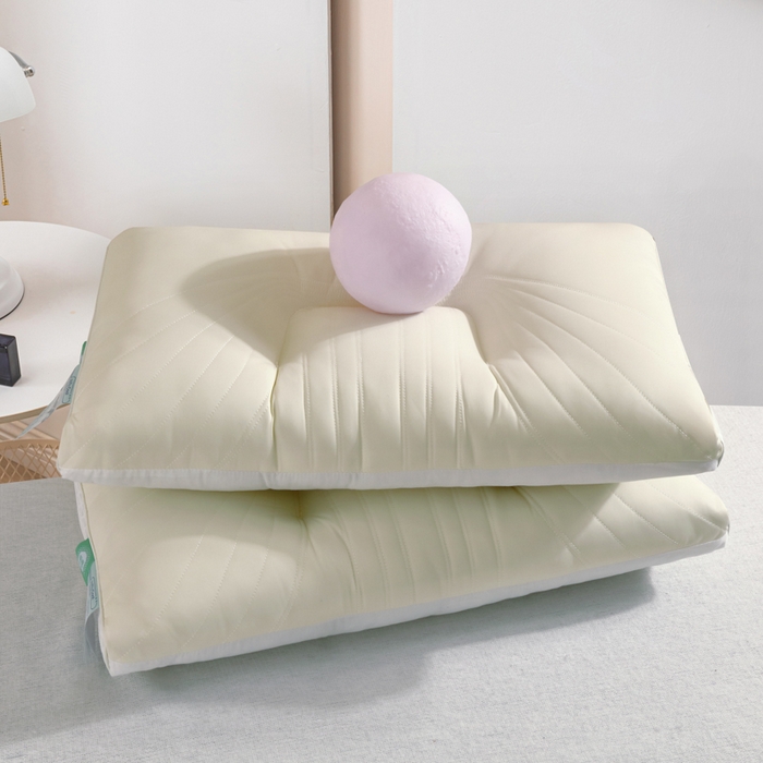 91家纺网 家纺一手货源 找家纺 大熊枕芯  2025新款spa云感刺绣冰丝枕 冰丝护颈枕奶黄高枕一只