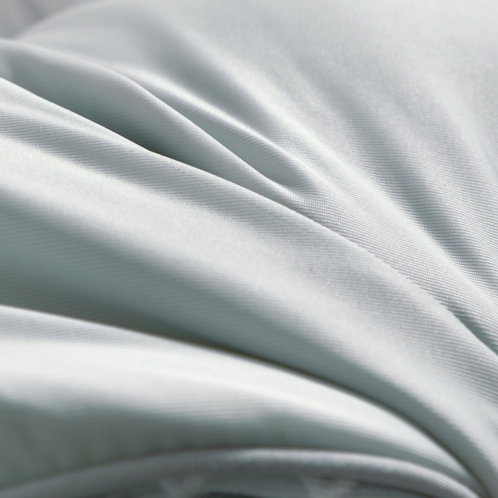 91家纺网 家纺一手货源 找家纺 大熊枕芯  2025新款spa云感刺绣冰丝枕 冰丝护颈枕冰蓝中枕一只