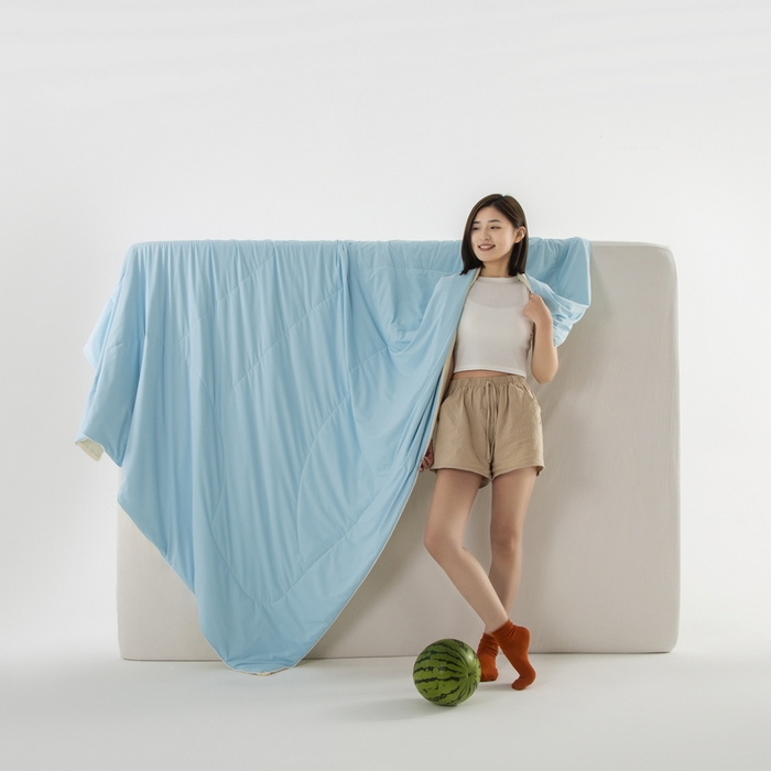 91家纺网 家纺一手货源 找家纺 金喜 2025新款锦氨冰川凉感被裸机面料夏凉被凉感薄被子-冰菓夏被 天空蓝 