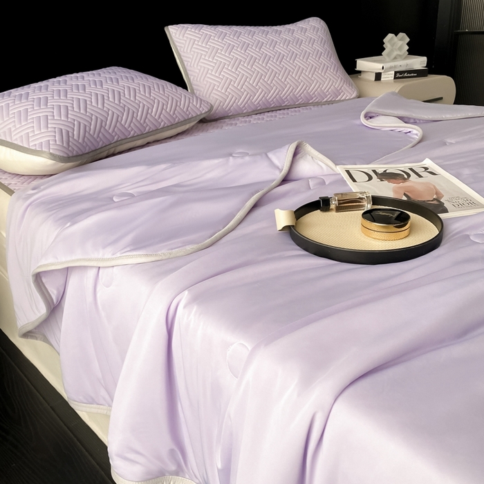 91家纺网 家纺一手货源 找家纺 欧邦 2025新款加厚纯色凉席四件套--凉席三件套 饼干花-浅紫