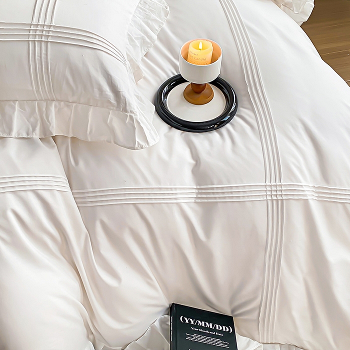 91家纺网 家纺一手货源 找家纺 花香四季家纺 2025新款全棉13376公主风纯棉法式手工立体线条四件套 奶油白