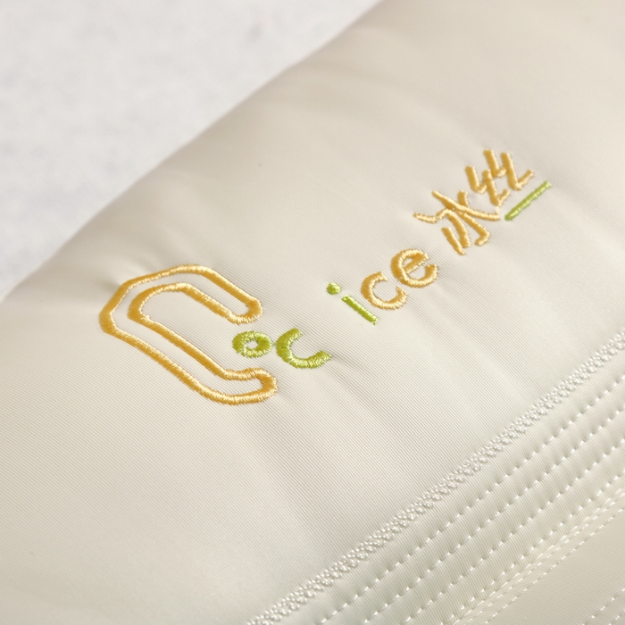 91家纺网 家纺一手货源 找家纺 大熊枕芯  2025新款spa云感刺绣冰丝枕 冰丝护颈枕奶黄中枕一只