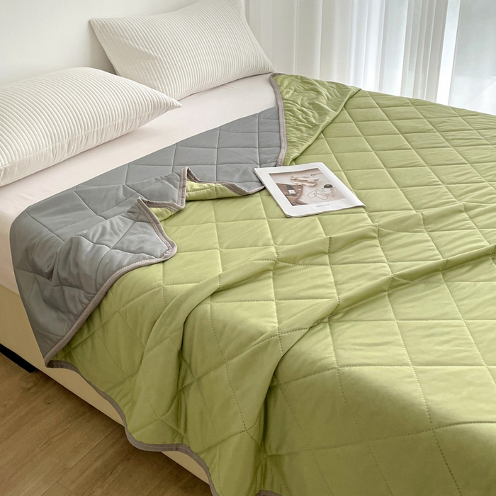 91家纺网 家纺一手货源 找家纺 富艺隆 2025新款纯色凉感丝夏被 黄绿