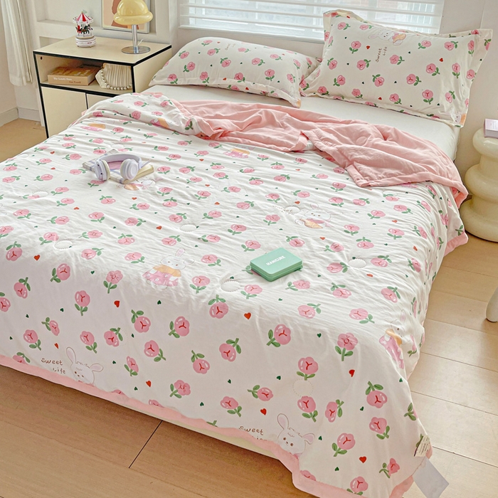 91家纺网 家纺一手货源 找家纺 富艺隆 2025新款水洗棉印花夏被 曼塔玫瑰