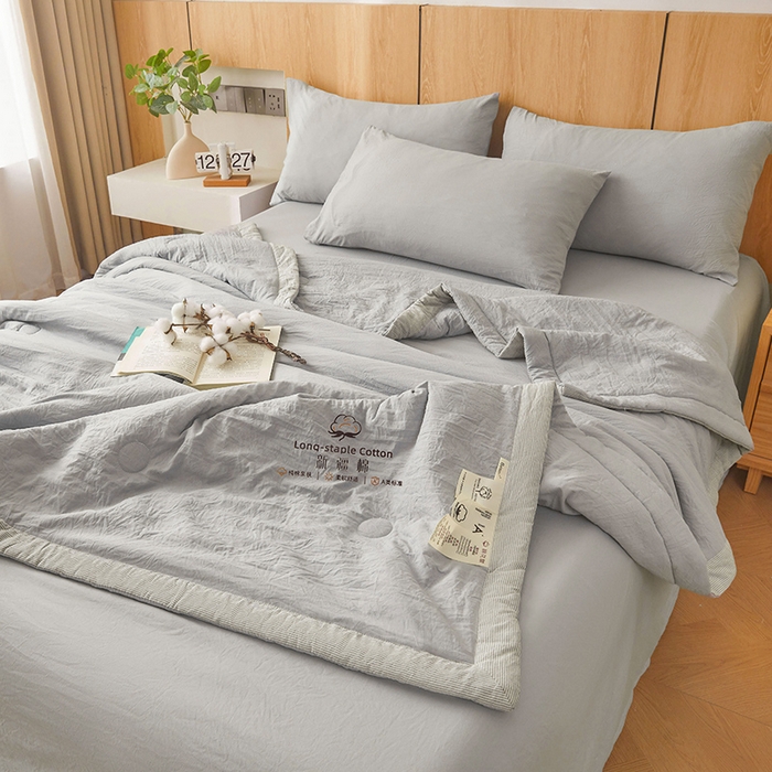 91家纺网 家纺一手货源 找家纺 创优家纺 2025新款无印风格子新疆棉夏被空调被纯棉花被夏被子薄被芯水洗棉包检测 新疆棉-浅灰