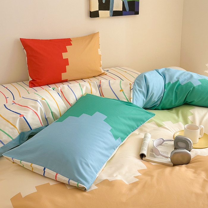 91家纺网 家纺一手货源 找家纺 2025新款全棉大版卡通数码印花纯棉四件套 彩虹糖