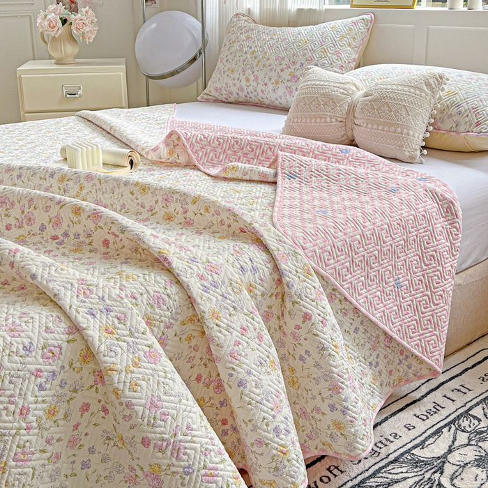 91家纺网 家纺一手货源 找家纺 羽爱家纺 2025新款A类双面全棉印花床盖套件 向阳花开