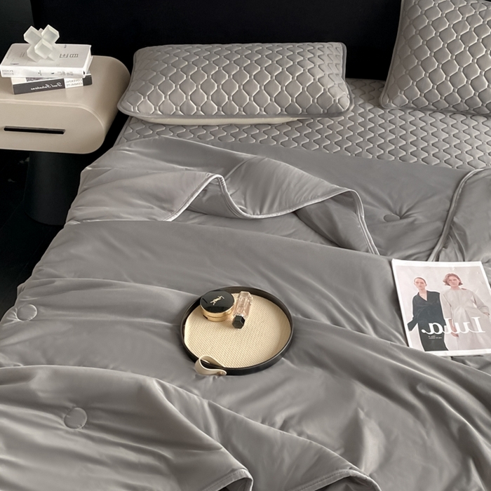 91家纺网 家纺一手货源 找家纺 欧邦 2025新款加厚纯色凉席四件套--凉席三件套 方格-深灰