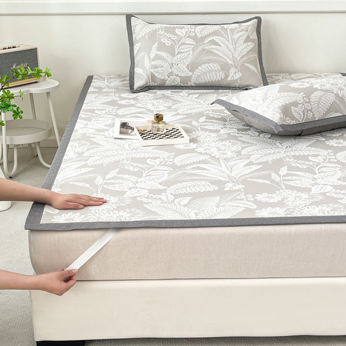 91家纺网 家纺一手货源 找家纺 子曰 2025新款高定版A类PE聚乙烯凉感凉席提花凉席 叶之恋-咖