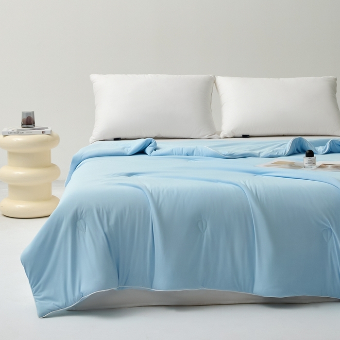 91家纺网 家纺一手货源 找家纺 欧邦 2025新款全消光冰皮凉感锦氨夏被 琉璃蓝