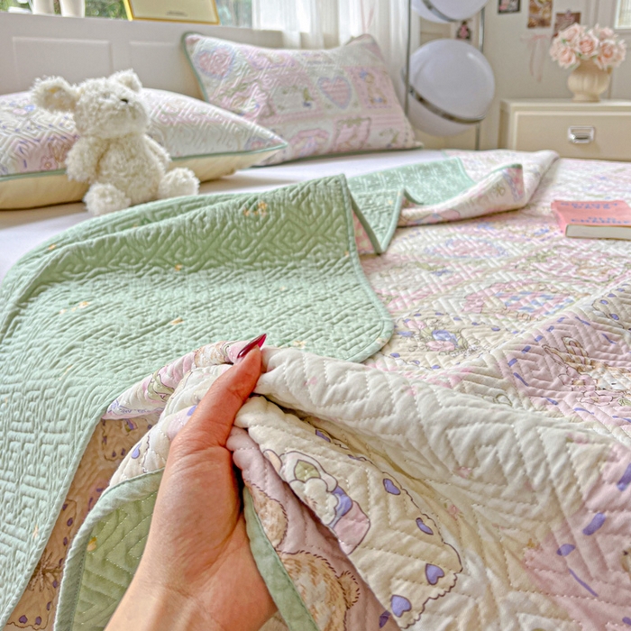 91家纺网 家纺一手货源 找家纺 羽爱家纺 2025新款A类双面全棉印花床盖套件 彩虹蛋糕