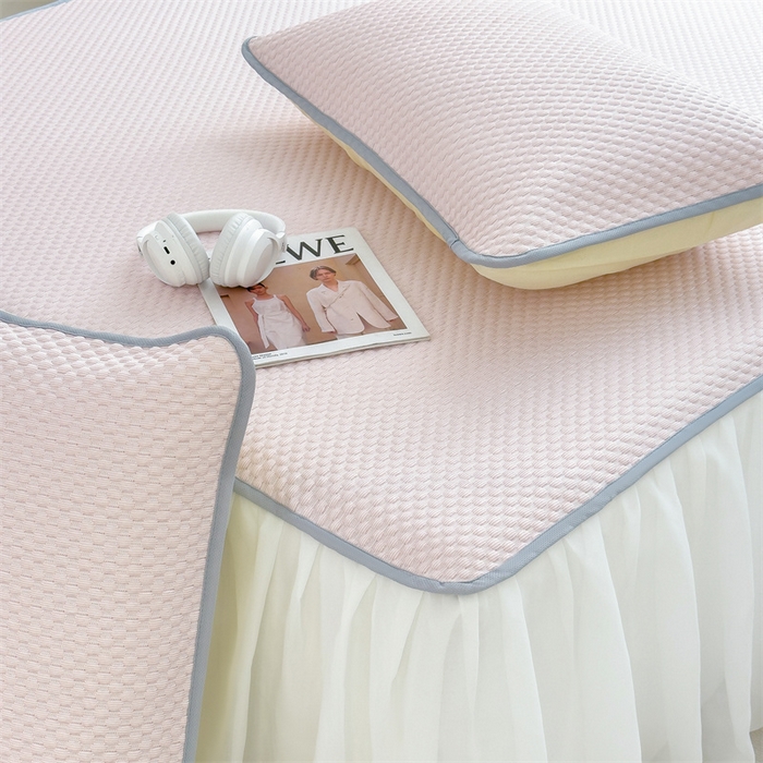 91家纺网 家纺一手货源 找家纺 丝幔家纺 2025新款A类冰豆豆花边款凉席床裙 悠粉