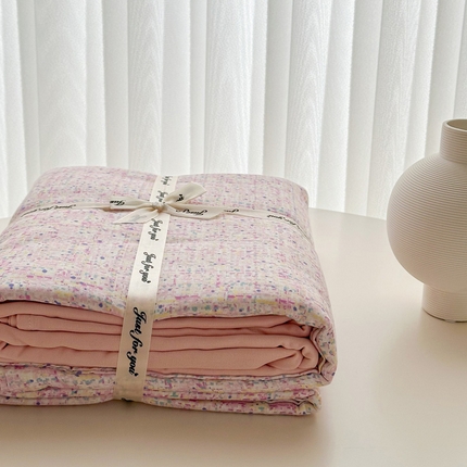 91家纺网 家纺一手货源 找家纺 塞纳 2026新款.全棉有氧双层纱四件套-场景二-香溢-粉