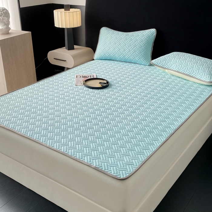 91家纺网 家纺一手货源 找家纺 欧邦 2025新款加厚纯色凉席四件套--凉席三件套 饼干花-湖蓝