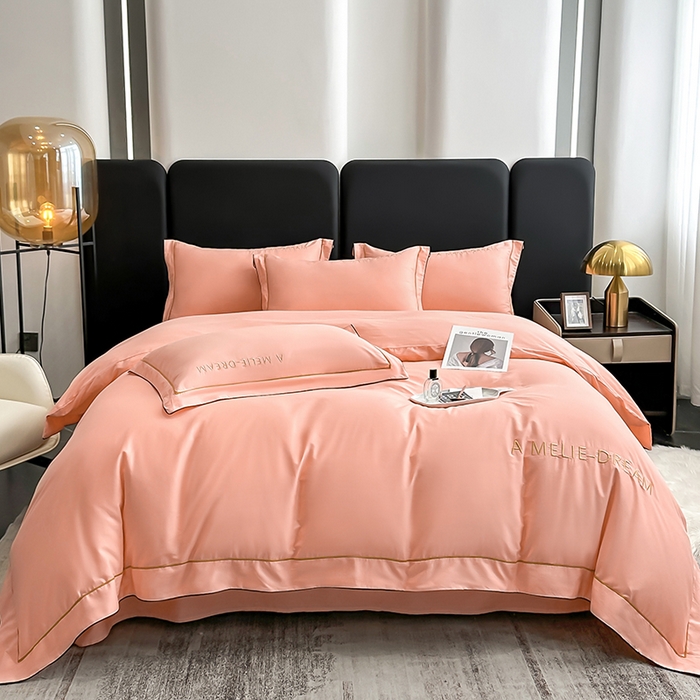 91家纺网 家纺一手货源 找家纺 宇彬家纺 2025新款直播热款13374全棉母婴级压线一字绣宽边枕套被套纯色滚边麻绳四件套贡缎新疆长绒 梦系列-玉颜粉