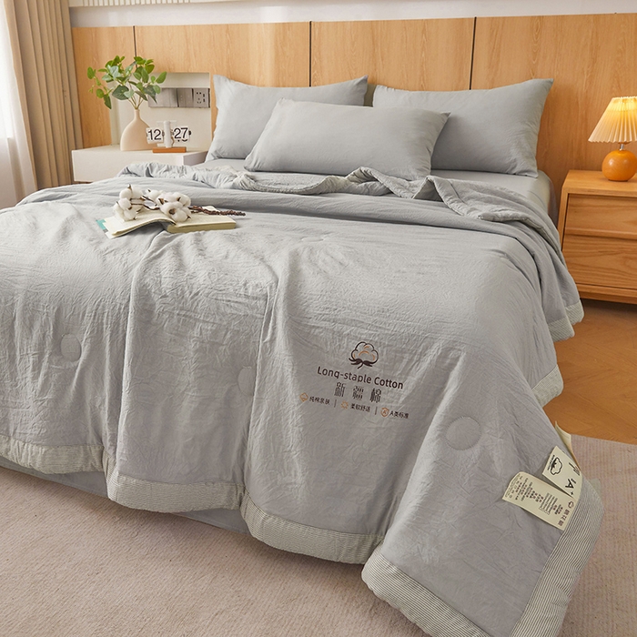 91家纺网 家纺一手货源 找家纺 创优家纺 2025新款无印风格子新疆棉夏被空调被纯棉花被夏被子薄被芯水洗棉包检测 新疆棉-浅灰