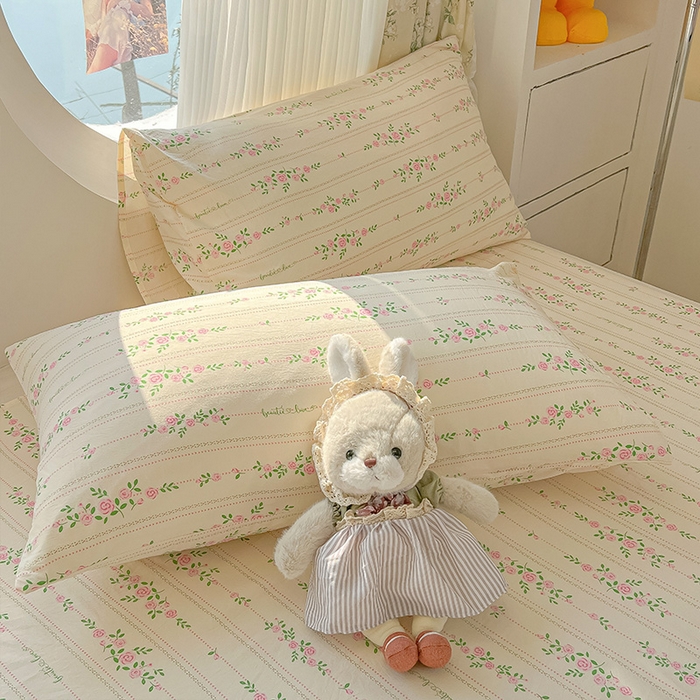 91家纺网 家纺一手货源 找家纺 眠帛家居 2025新款A类水洗皱皱纱印花床单 花蔓