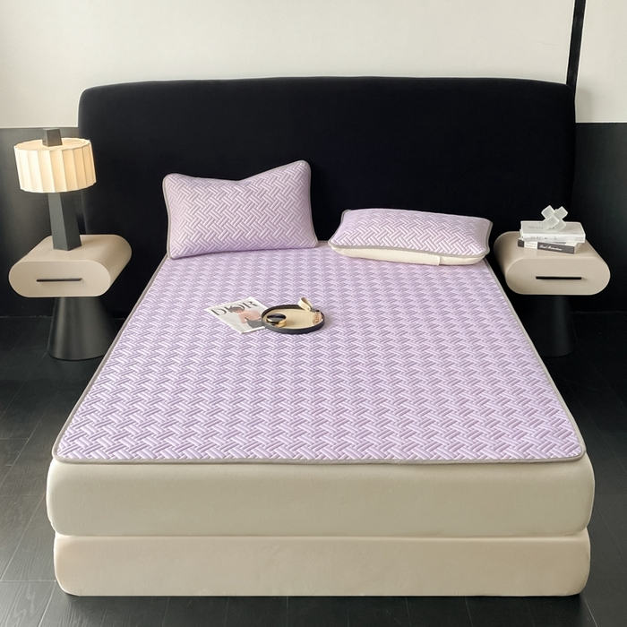 91家纺网 家纺一手货源 找家纺 欧邦 2025新款加厚纯色凉席四件套--凉席三件套 饼干花-浅紫