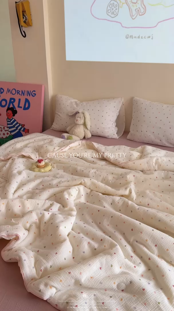 91家纺网 家纺一手货源 找家纺 萝莉家纺 2025新款软软糯糯双层皱皱纱单夏被 夏被四件套 心心相印