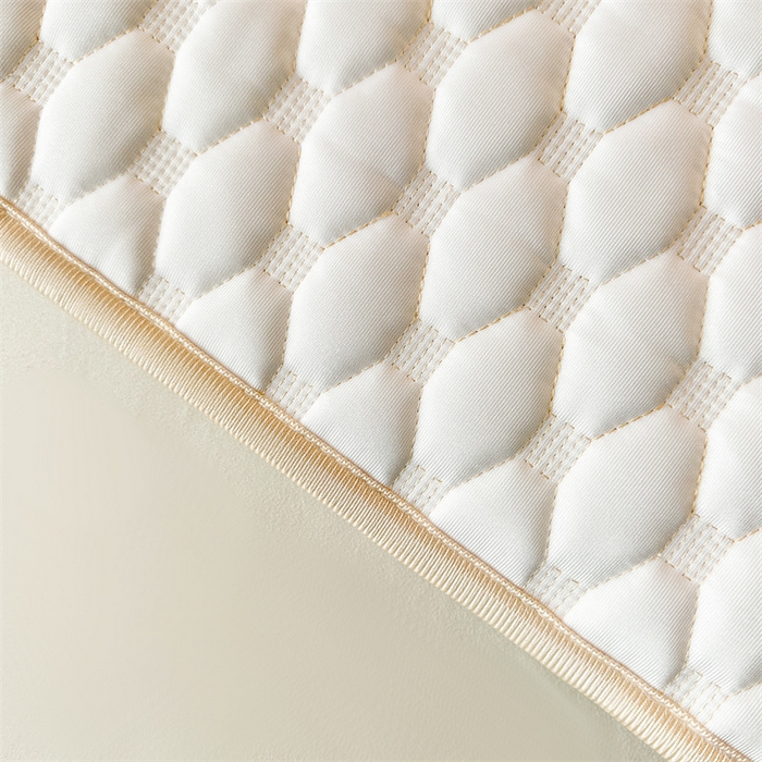 91家纺网 家纺一手货源 找家纺 情恒家纺 2025夏季款亮光布加厚双面用床头罩 象牙白