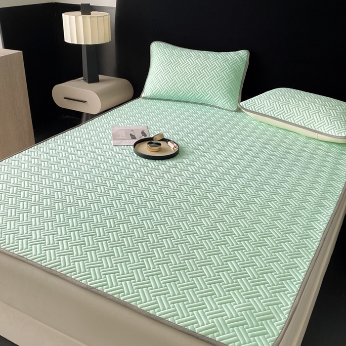 91家纺网 家纺一手货源 找家纺 欧邦 2025新款加厚纯色凉席四件套--凉席三件套 饼干花-水绿