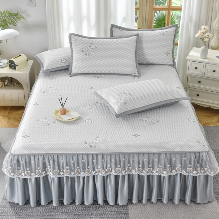 91家纺网 家纺一手货源 找家纺 品乐家纺  2025新款床裙款提花冰豆豆套件凉席席子 灰色