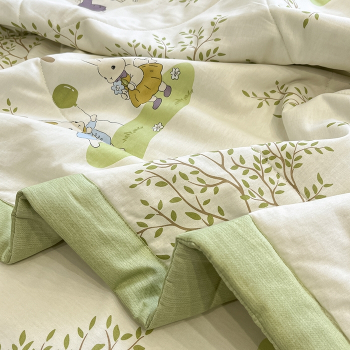 91家纺网 家纺一手货源 找家纺 菲梵家纺 2025春夏新品A类全棉喷气印花夏被 被子被芯 丛林兔