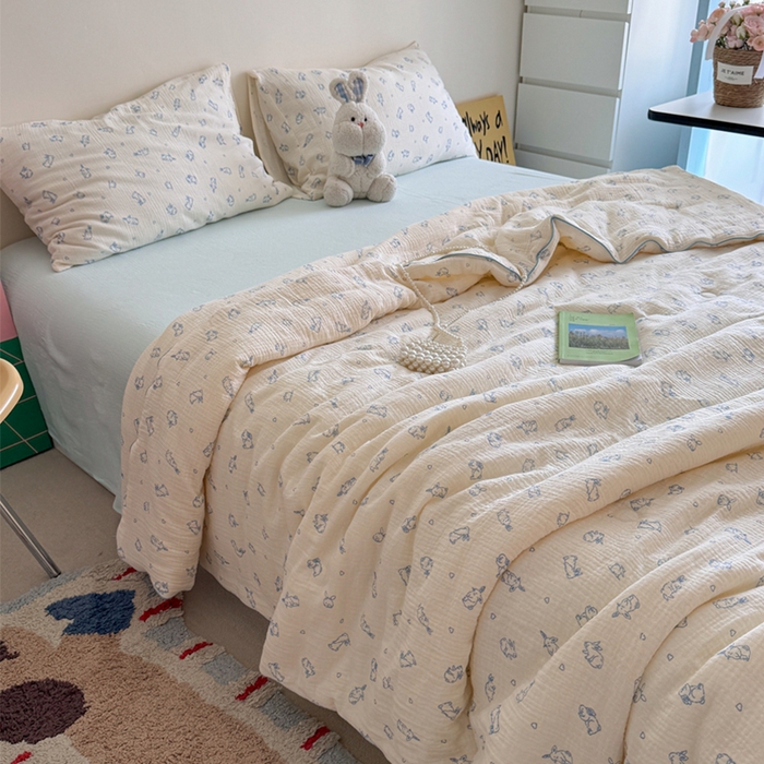 91家纺网 家纺一手货源 找家纺 萝莉家纺 2025新款软软糯糯双层皱皱纱单夏被 夏被四件套 小玉兔