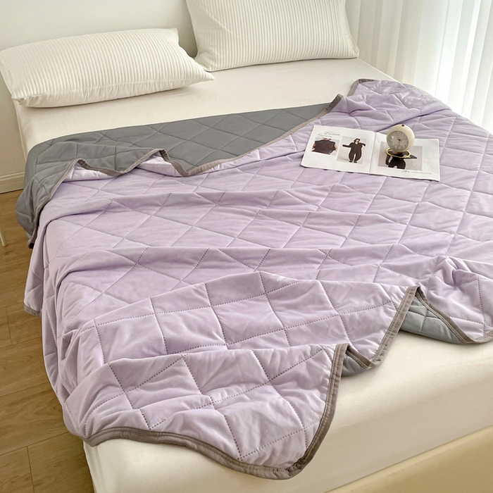 91家纺网 家纺一手货源 找家纺 富艺隆 2025新款纯色凉感丝夏被 梦幻紫