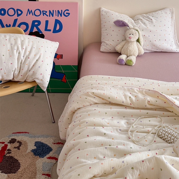 91家纺网 家纺一手货源 找家纺 萝莉家纺 2025新款软软糯糯双层皱皱纱单夏被 夏被四件套 心心相印