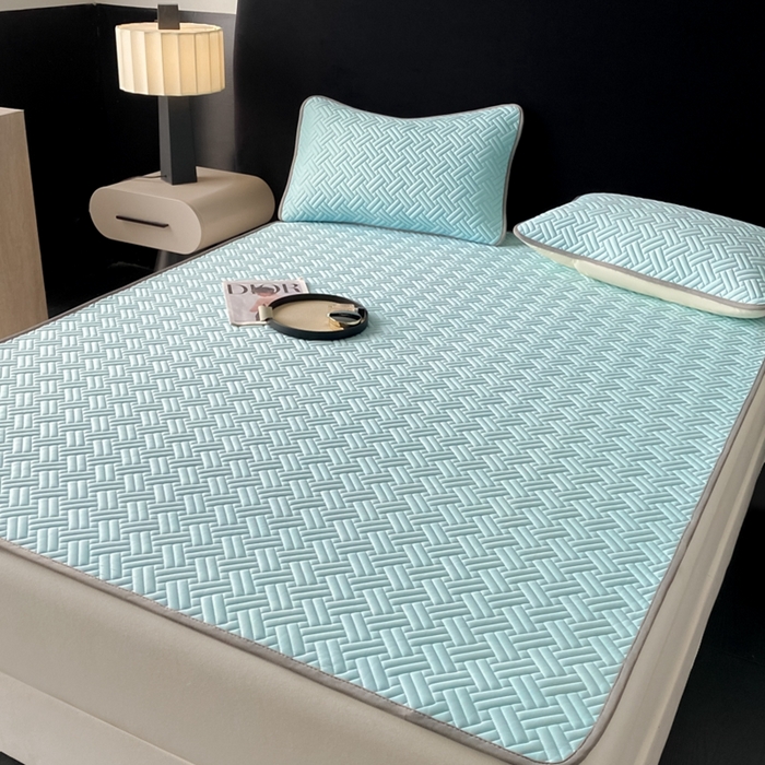 91家纺网 家纺一手货源 找家纺 欧邦 2025新款加厚纯色凉席四件套--凉席三件套 饼干花-湖蓝