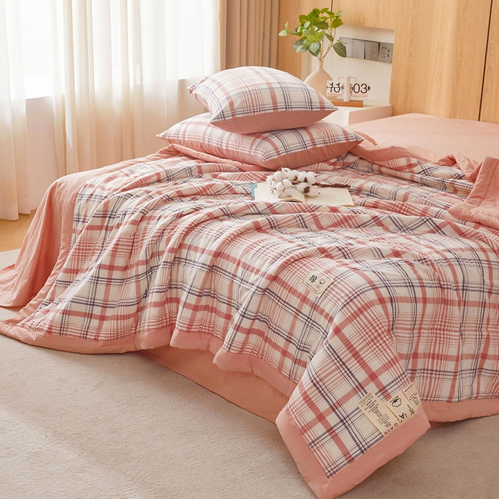 91家纺网 家纺一手货源 找家纺 创优家纺 2025新款无印风格子新疆棉夏被空调被纯棉花被夏被子薄被芯水洗棉包检测 星空粉