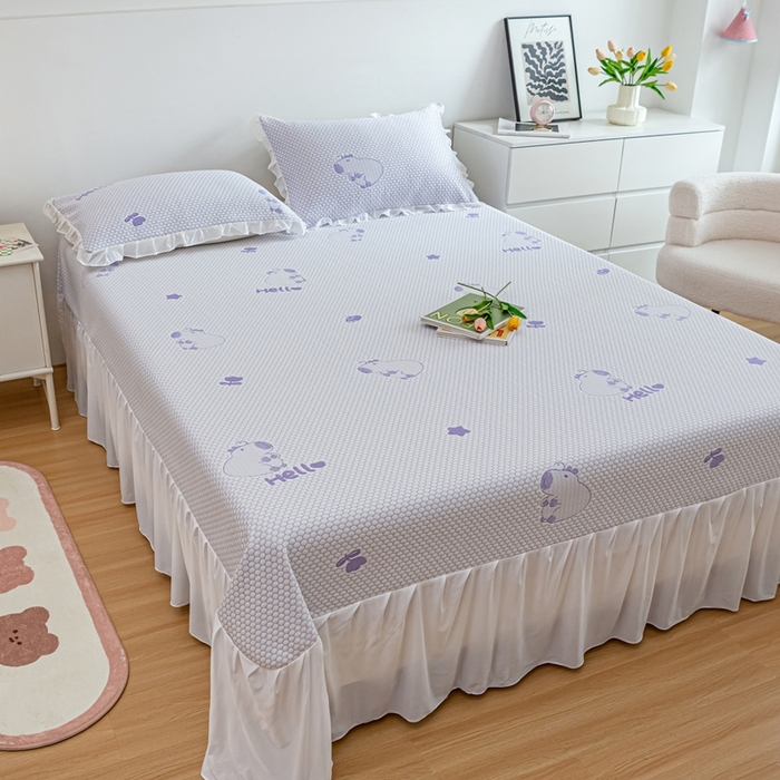 91家纺网 家纺一手货源 找家纺 春寻家纺 2025新款凉豆豆冰丝凉席席子-床裙款 卡皮巴拉-紫