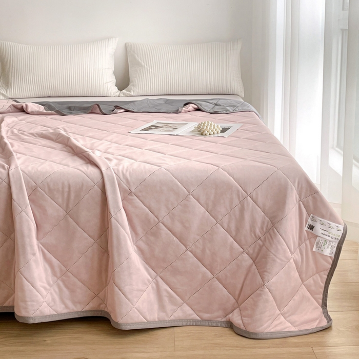 91家纺网 家纺一手货源 找家纺 富艺隆 2025新款纯色凉感丝夏被 玉粉