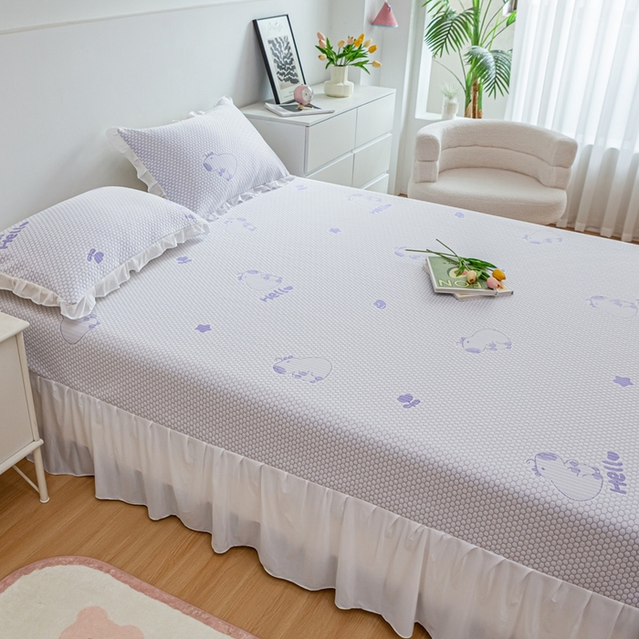 91家纺网 家纺一手货源 找家纺 春寻家纺 2025新款凉豆豆冰丝凉席席子-床裙款 卡皮巴拉-紫