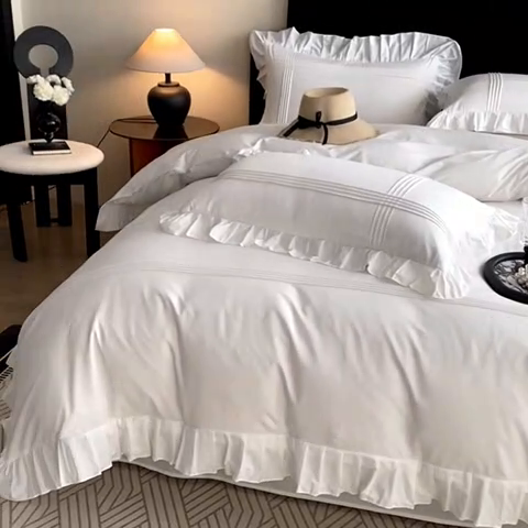 91家纺网 家纺一手货源 找家纺 花香四季家纺 2025新款全棉13376公主风纯棉法式手工立体线条四件套 奶油白