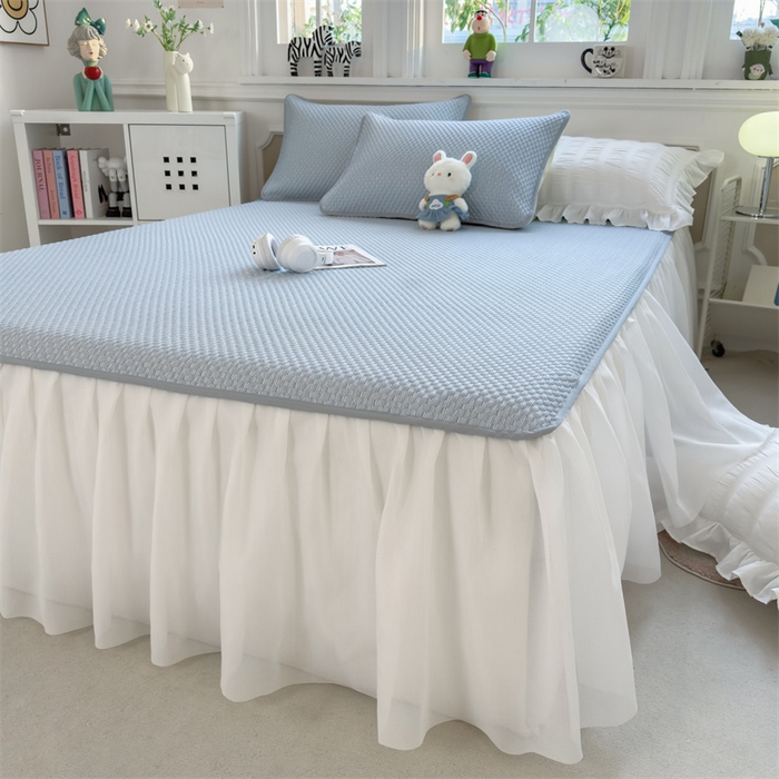 91家纺网 家纺一手货源 找家纺 丝幔家纺 2025新款A类冰豆豆花边款凉席床裙 绅士灰