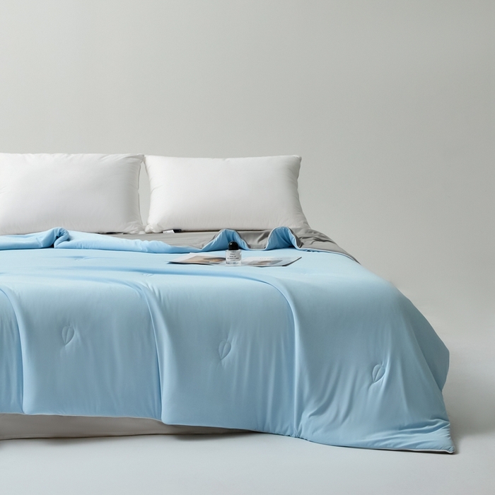 91家纺网 家纺一手货源 找家纺 欧邦 2025新款全消光冰皮凉感锦氨夏被 双拼-蓝灰