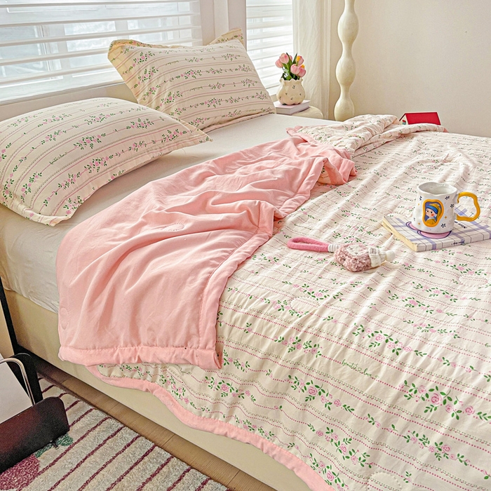 91家纺网 家纺一手货源 找家纺 富艺隆 2025新款水洗棉印花夏被 心跳回声