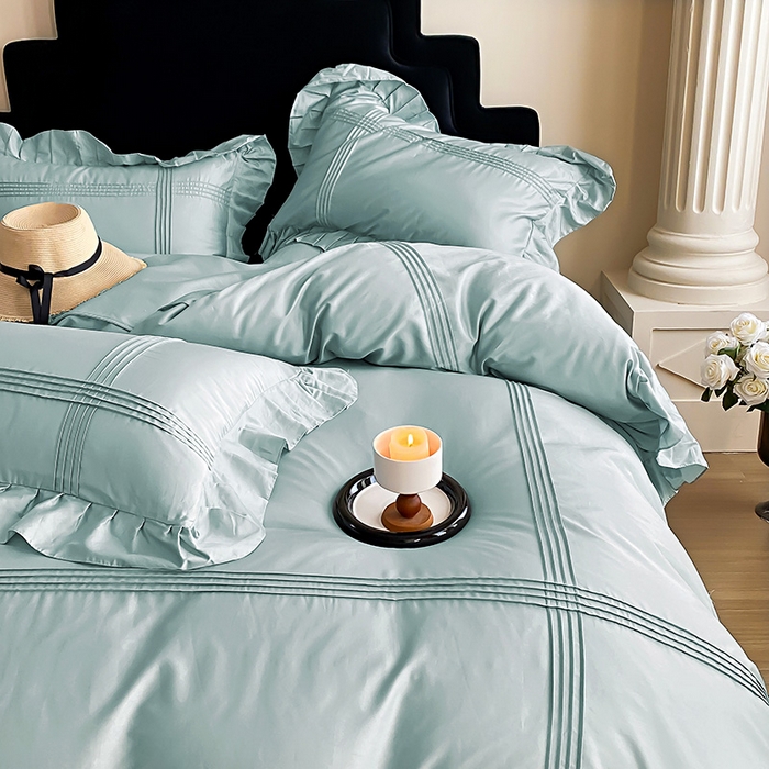 91家纺网 家纺一手货源 找家纺 花香四季家纺 2025新款全棉13376公主风纯棉法式手工立体线条四件套 清风