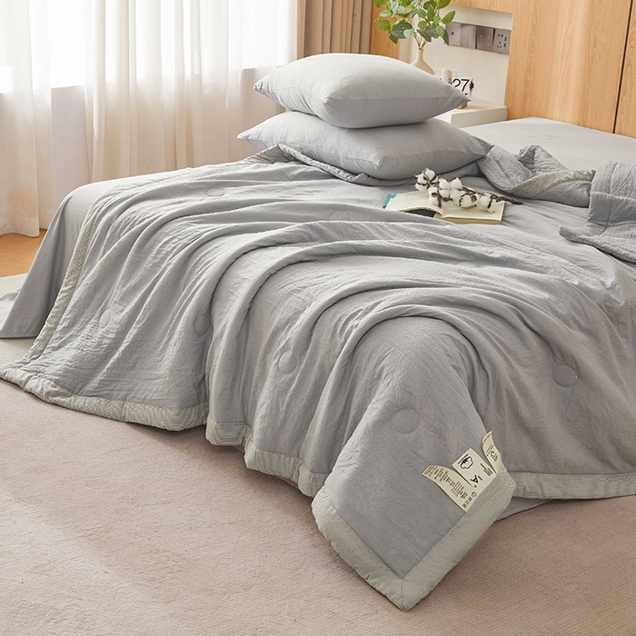 91家纺网 家纺一手货源 找家纺 创优家纺 2025新款无印风格子新疆棉夏被空调被纯棉花被夏被子薄被芯水洗棉包检测 新疆棉-浅灰