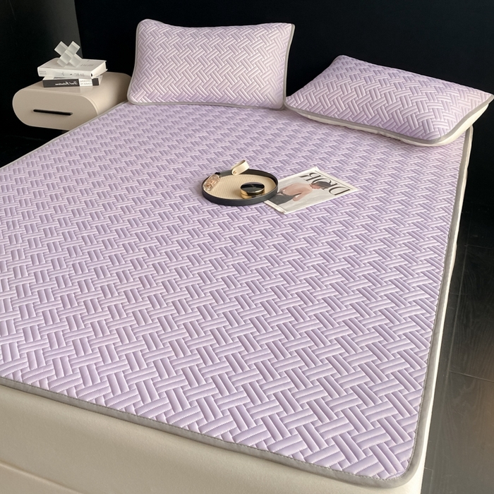 91家纺网 家纺一手货源 找家纺 欧邦 2025新款加厚纯色凉席四件套--凉席三件套 饼干花-浅紫