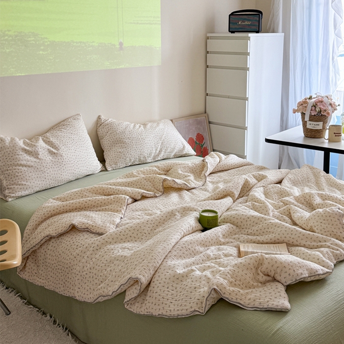 91家纺网 家纺一手货源 找家纺 萝莉家纺 2025新款软软糯糯双层皱皱纱单夏被 夏被四件套 勿忘我